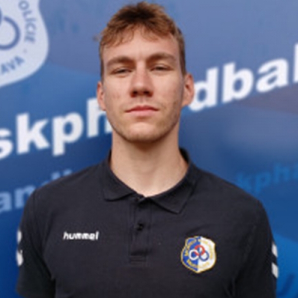 Daniel  Varga